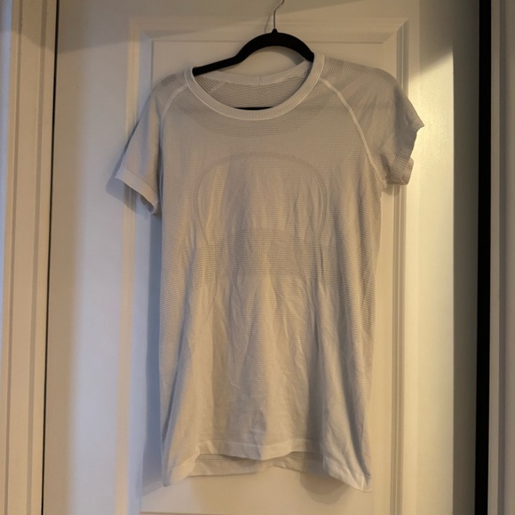 White Women's Top Swiftly - Picture 1 of 5